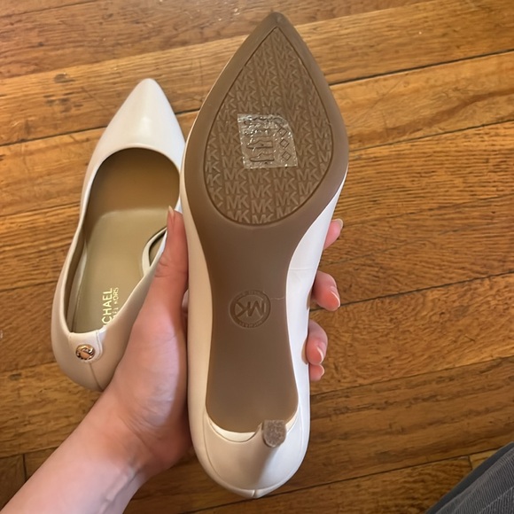 Michael Kors - Cream Heels - Picture 7 of 8
